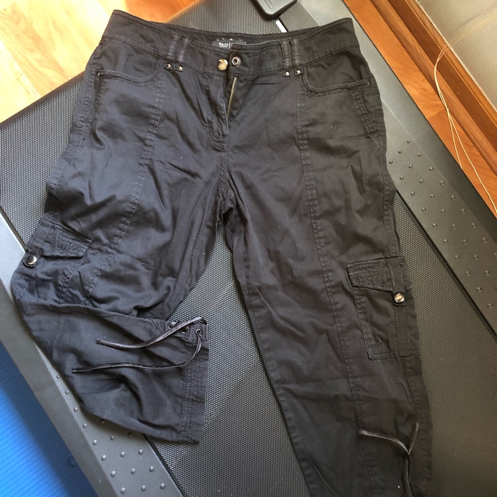 White House Black Market Capri Size 6 EUC